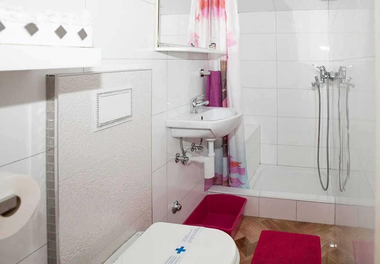 Apartment Mira Supetarska Draga