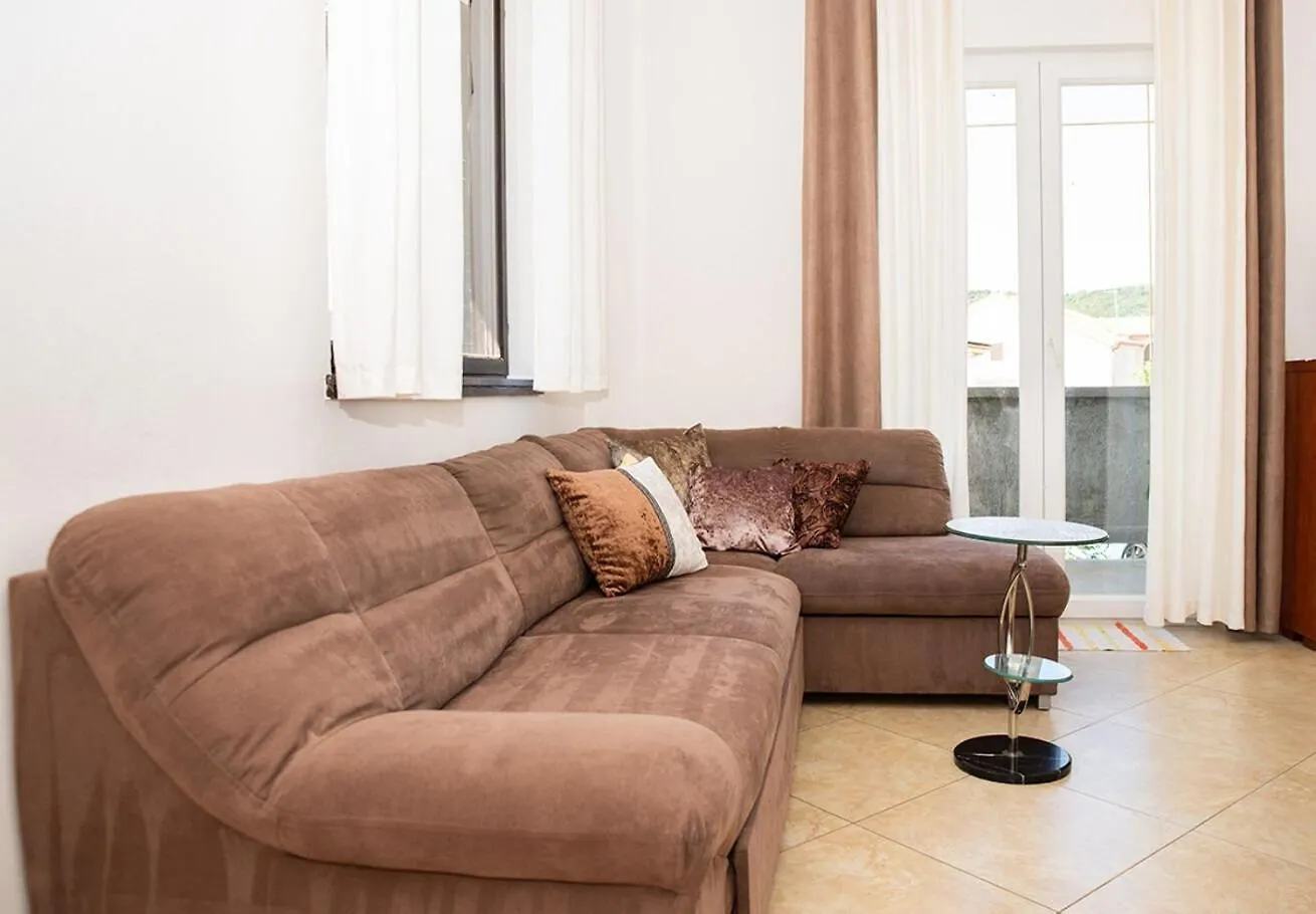 Apartment Mira Supetarska Draga