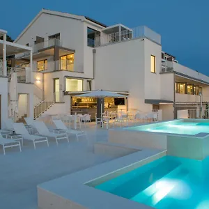 Zlatni Zalaz,apartments,supetarska Draga Apartment